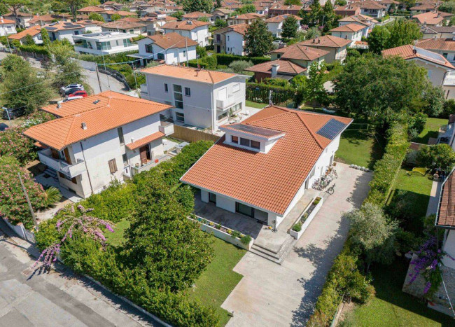Casa singola in vendita a Pietrasanta