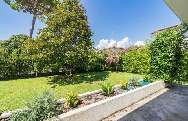 Casa singola in vendita a Pietrasanta