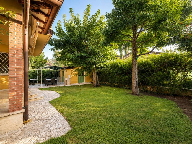 Villa in vendita a Pietrasanta
