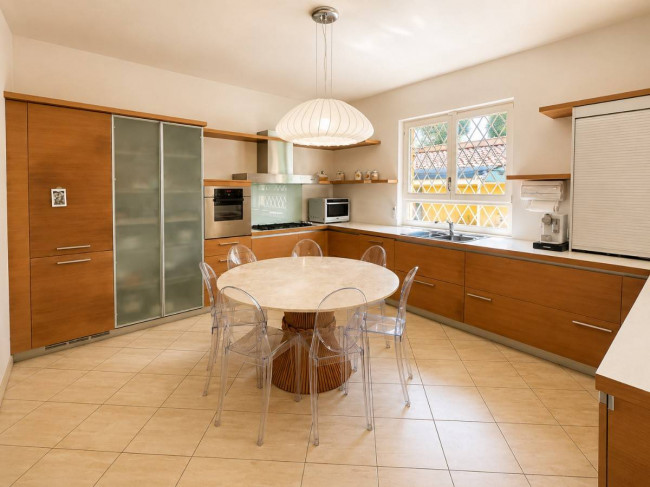 Villa in vendita a Pietrasanta