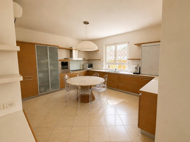 Villa in vendita a Pietrasanta