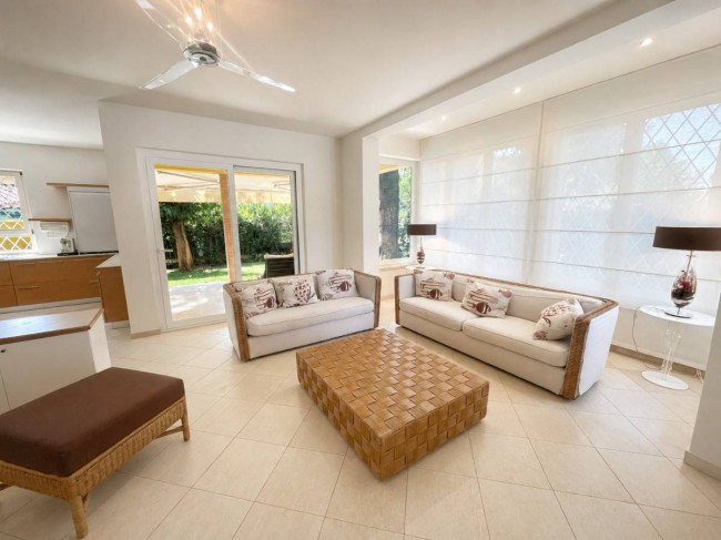 Villa in vendita a Pietrasanta
