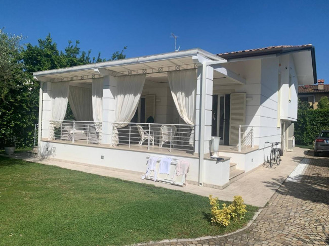 Casa singola in vendita a Forte dei Marmi