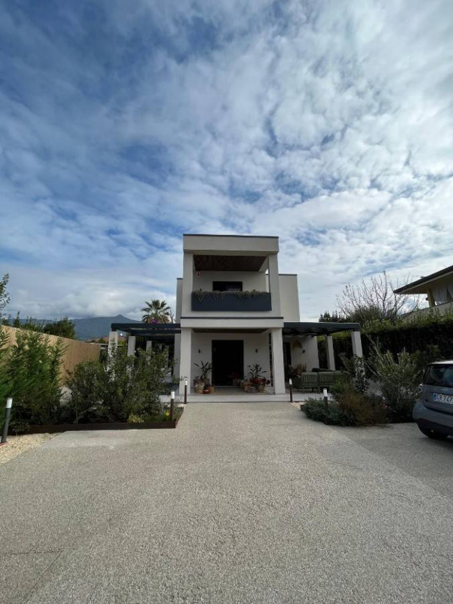 Villa in vendita a Forte dei Marmi