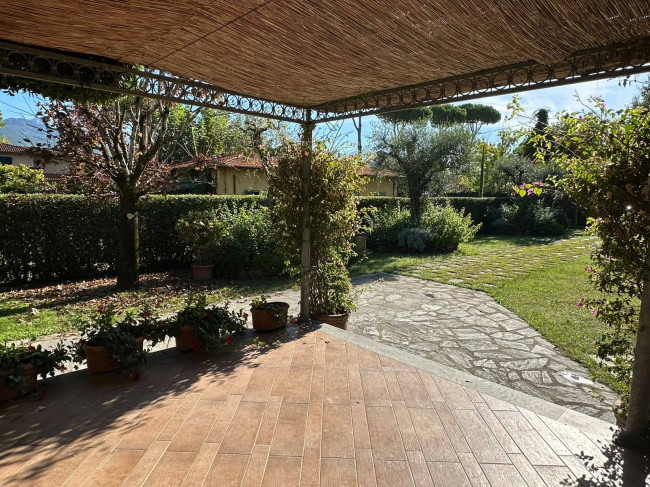 Villa in vendita a Forte dei Marmi