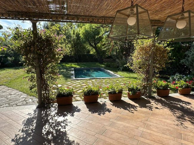 Villa in vendita a Forte dei Marmi