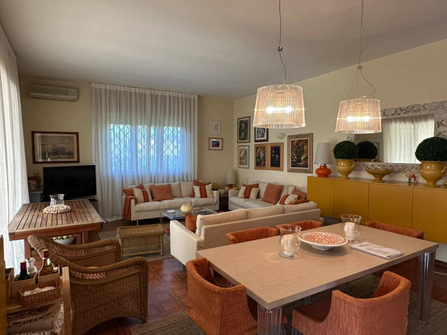Villa in vendita a Forte dei Marmi