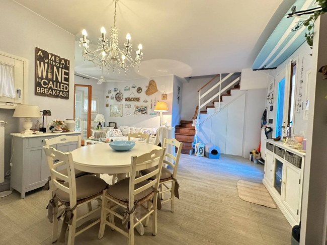 Villette a schiera in vendita a Montignoso