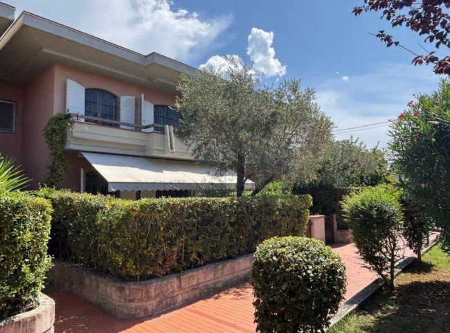 Appartamento in vendita a Massa