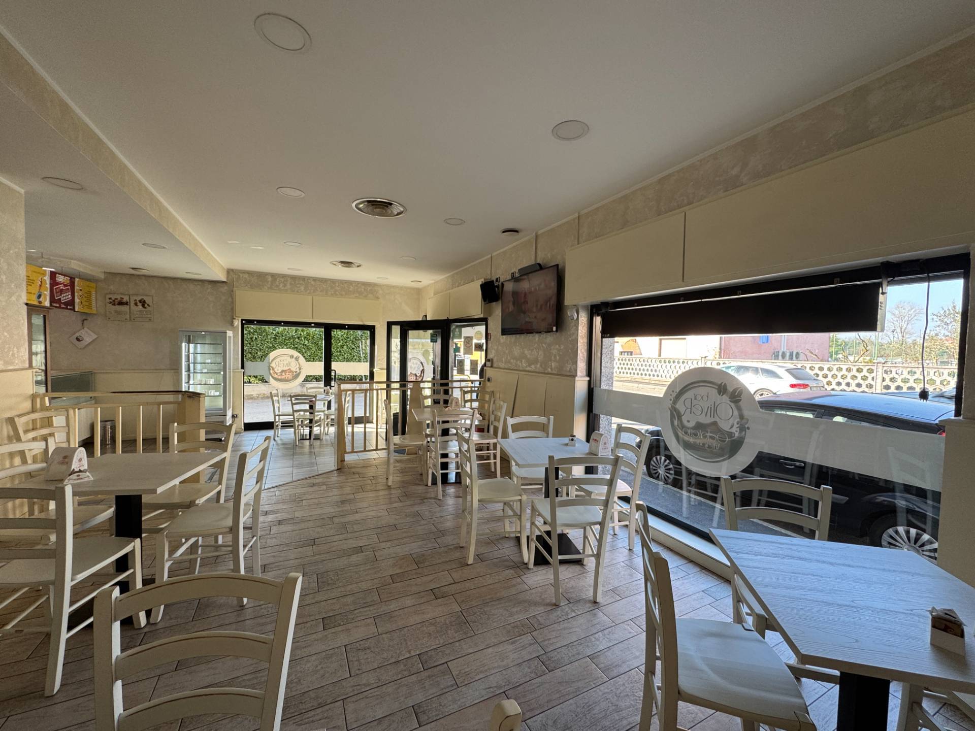 Locale commerciale in vendita a Senago