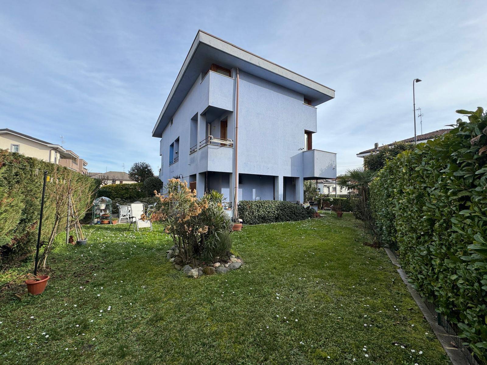 Villa in vendita a Cesate