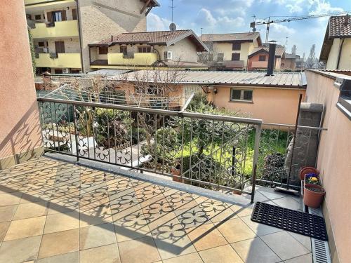 Appartamento in vendita a Caronno Pertusella