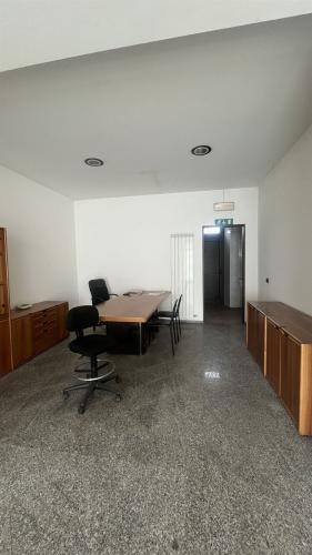 Locale commerciale in vendita a Cesate