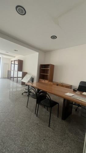 Locale commerciale in vendita a Cesate