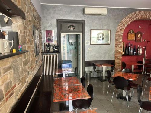 Locale commerciale in vendita a Rovellasca