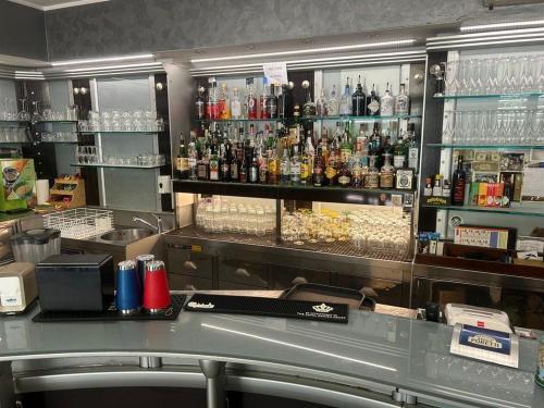 Locale commerciale in vendita a Rovellasca