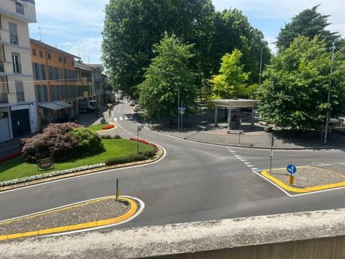 Locale commerciale in vendita a Rovellasca