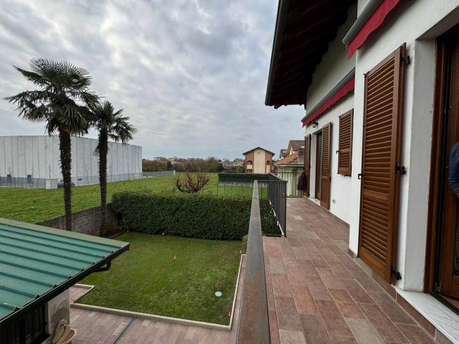 Villa in vendita a Cesate