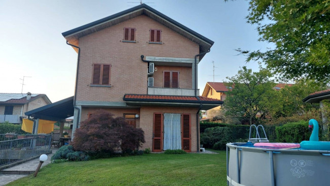 Villa in vendita a Seveso