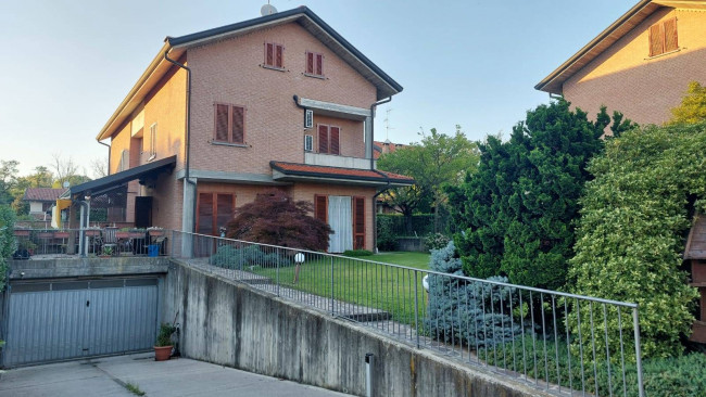 Villa in vendita a Seveso