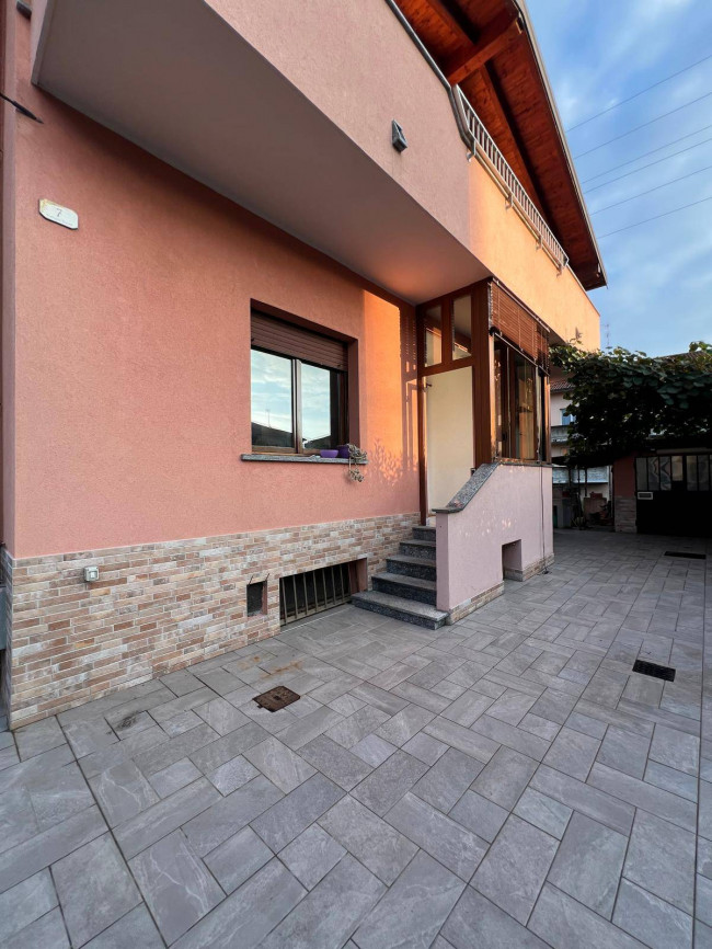 Villa in vendita a Limbiate