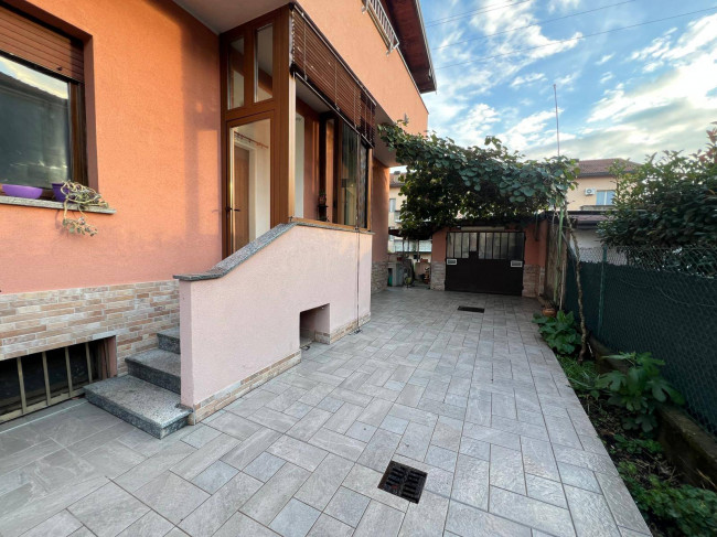 Villa in vendita a Limbiate