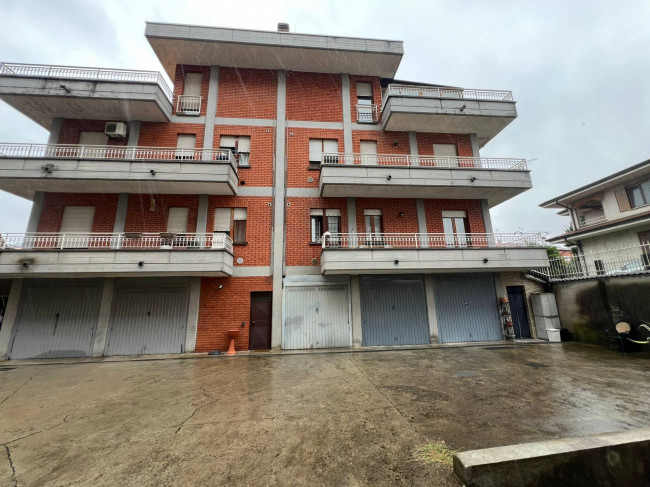 Appartamento in vendita a Garbagnate Milanese