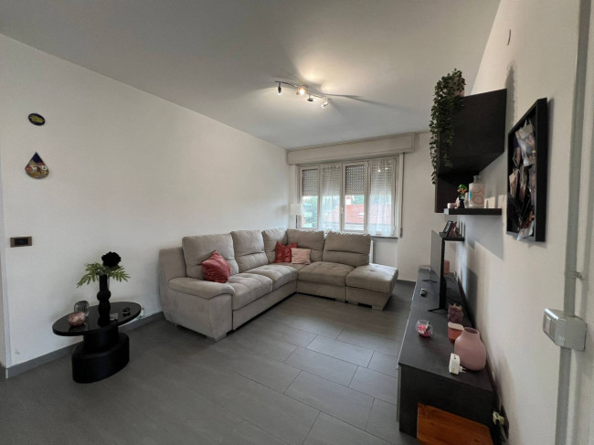 Appartamento in vendita a Garbagnate Milanese