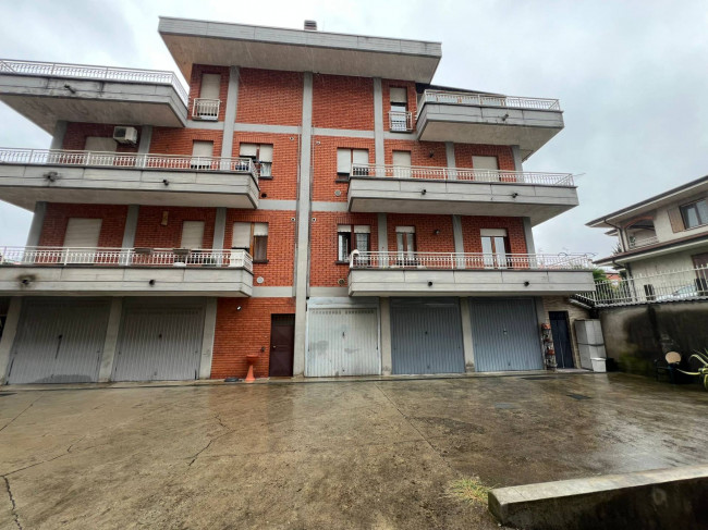 Appartamento in vendita a Garbagnate Milanese