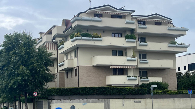 Appartamento in vendita a Bovisio-Masciago