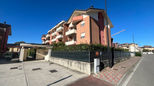 Appartamento in vendita a Limbiate