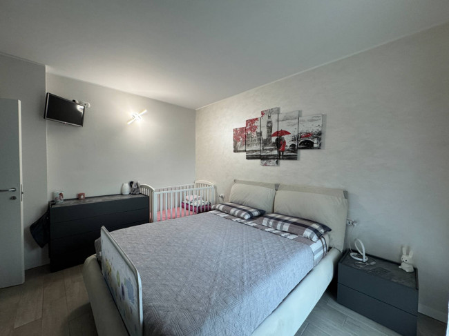 Appartamento in vendita a Caronno Pertusella