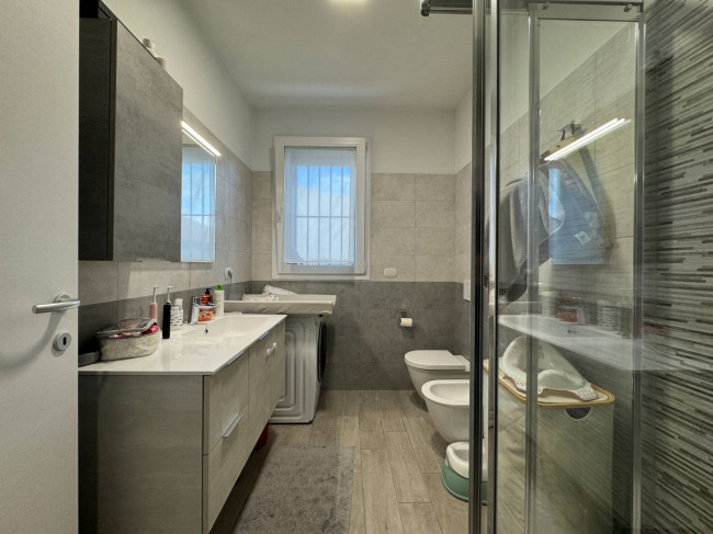 Appartamento in vendita a Caronno Pertusella