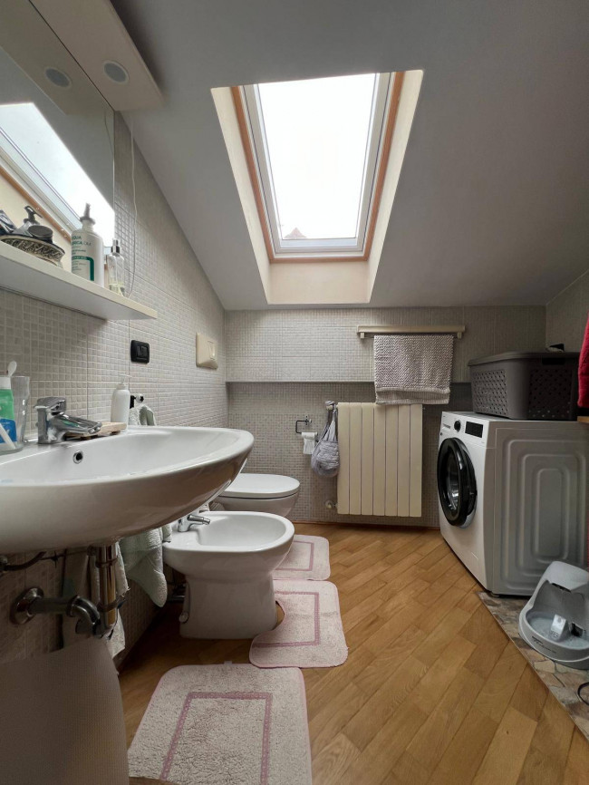 Appartamento in vendita a Caronno Pertusella