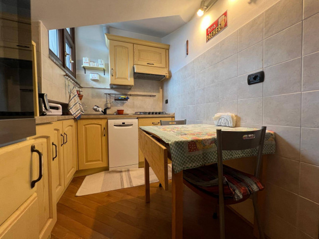 Appartamento in vendita a Caronno Pertusella