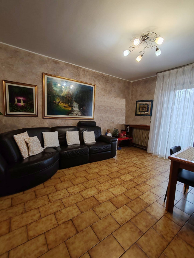 Appartamento in vendita a Solaro