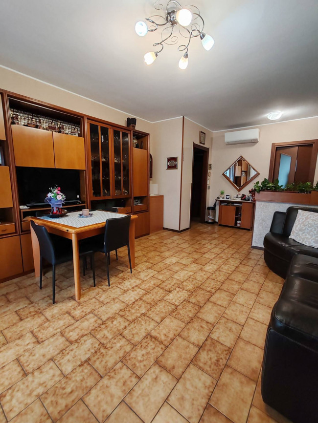 Appartamento in vendita a Solaro