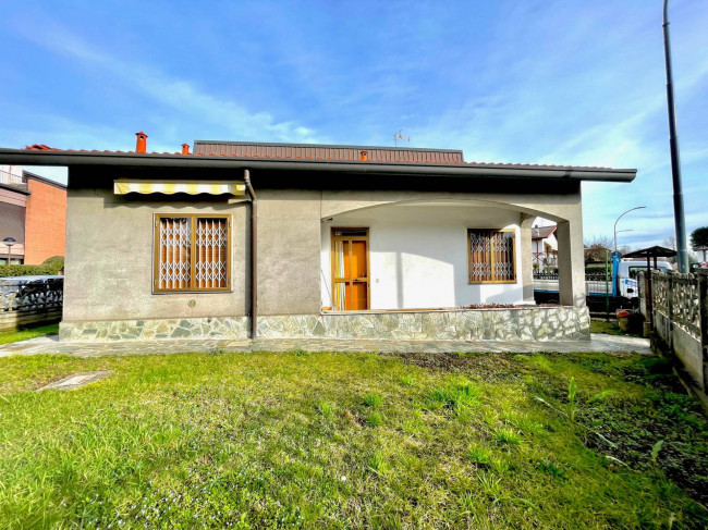 Villa in vendita a Cesate