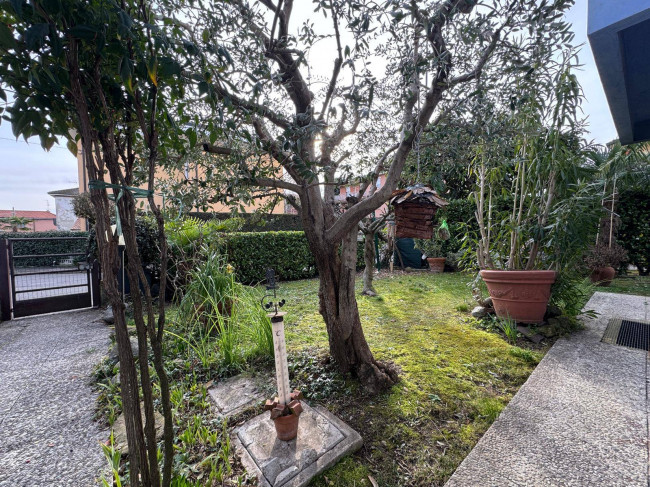 Villa in vendita a Cesate