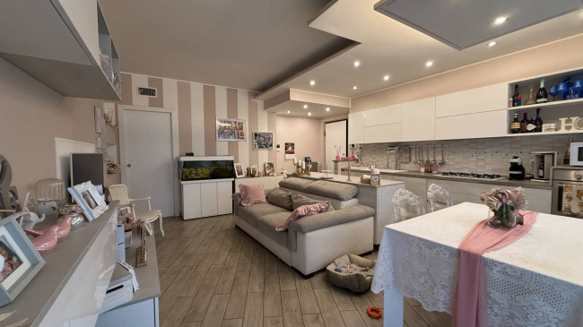 Appartamento in vendita a Cesate