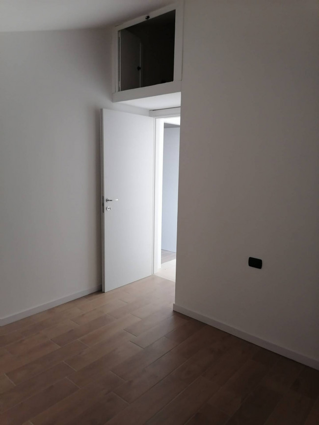 Appartamento in vendita a Caronno Pertusella