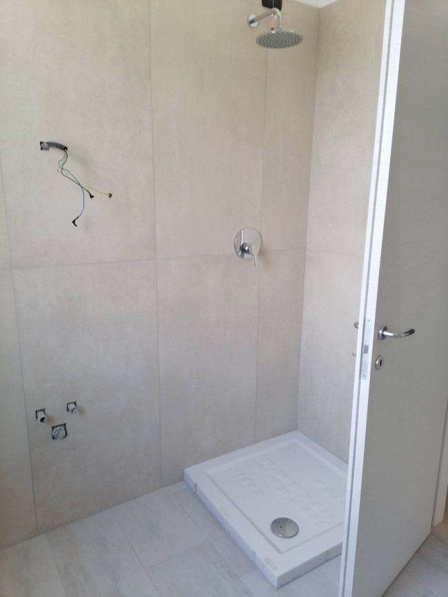 Appartamento in vendita a Caronno Pertusella