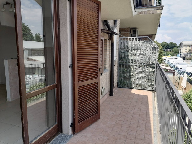 Appartamento in vendita a Caronno Pertusella