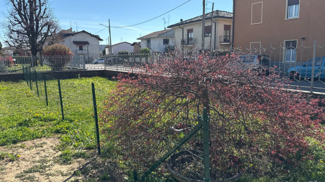 Appartamento in vendita a Rovellasca