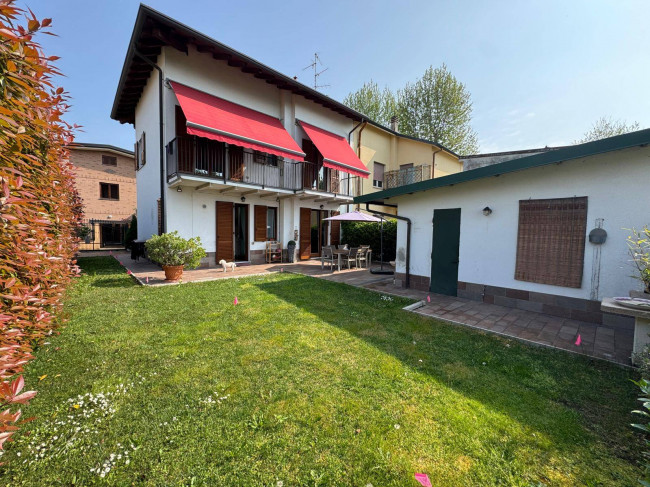 Villa in vendita a Cesate