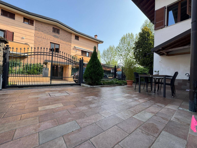 Villa in vendita a Cesate