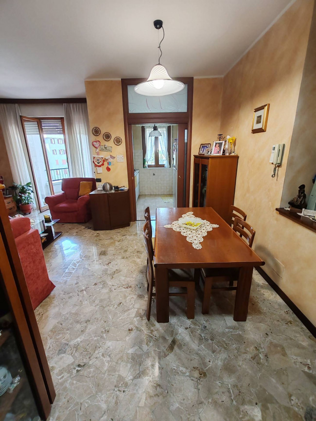 Appartamento in vendita a Garbagnate Milanese