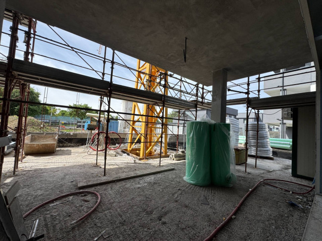 Appartamento in vendita a Caronno Pertusella