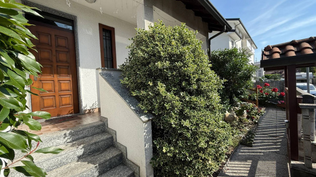 Villa in vendita a Limbiate