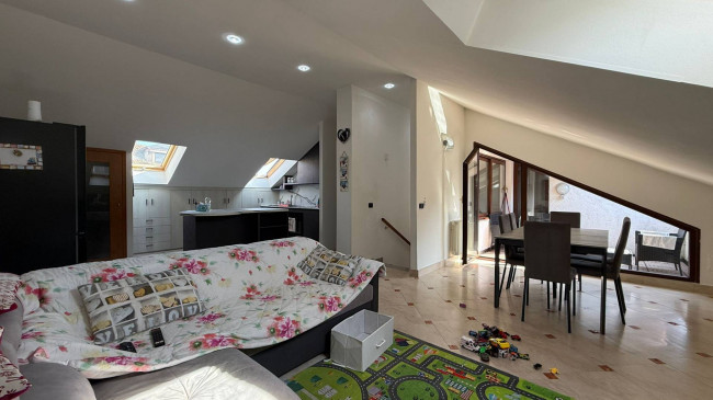 Villa in vendita a Limbiate